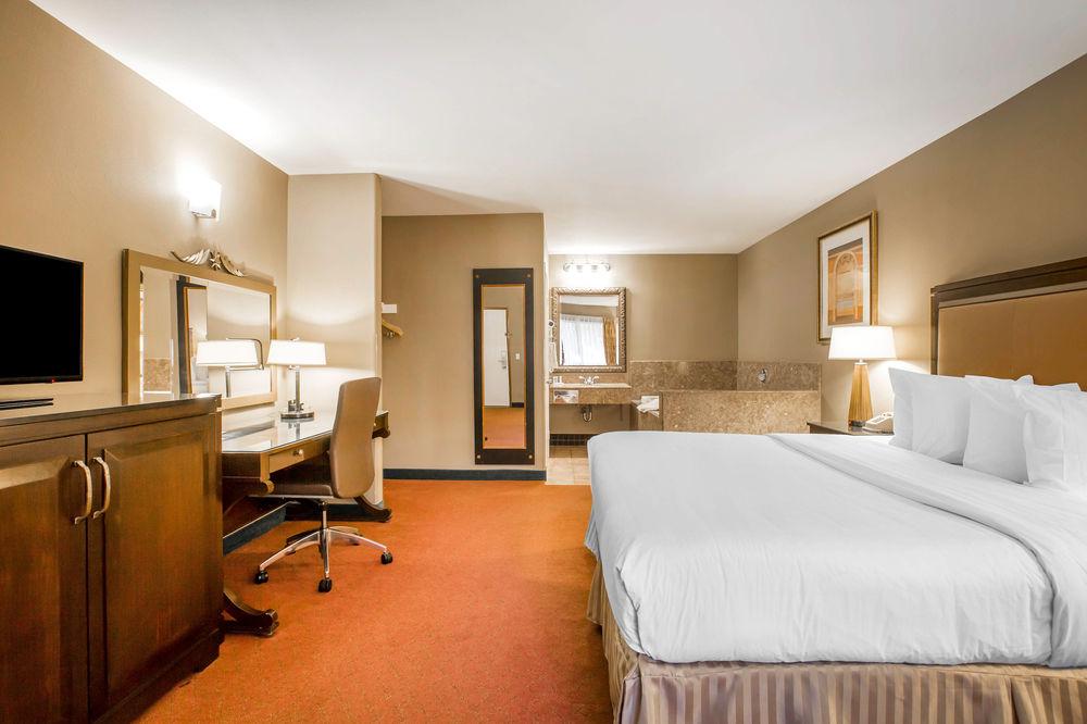 Quality Inn & Suites Westminster Seal Beach מראה חיצוני תמונה