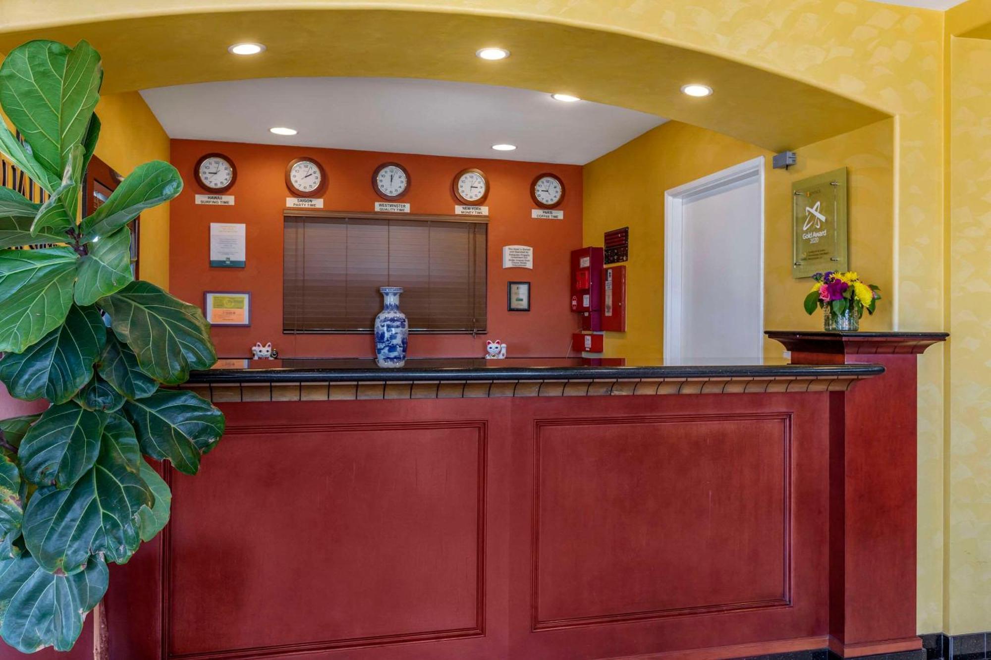 Quality Inn & Suites Westminster Seal Beach מראה חיצוני תמונה