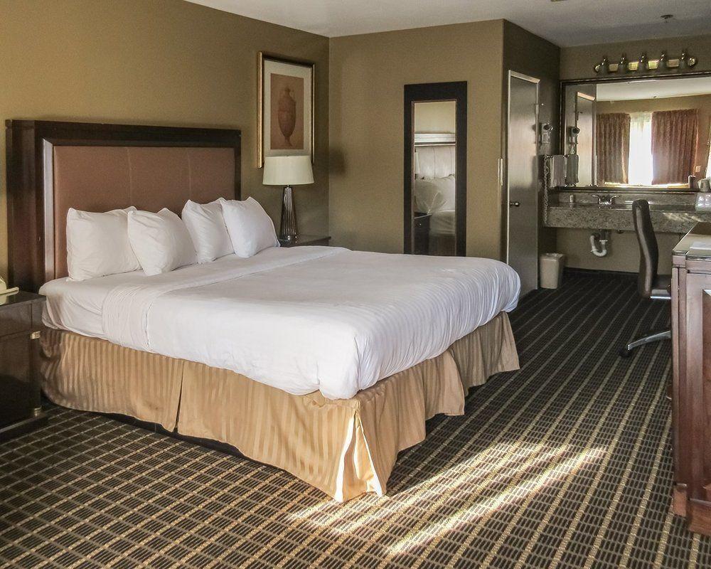 Quality Inn & Suites Westminster Seal Beach מראה חיצוני תמונה