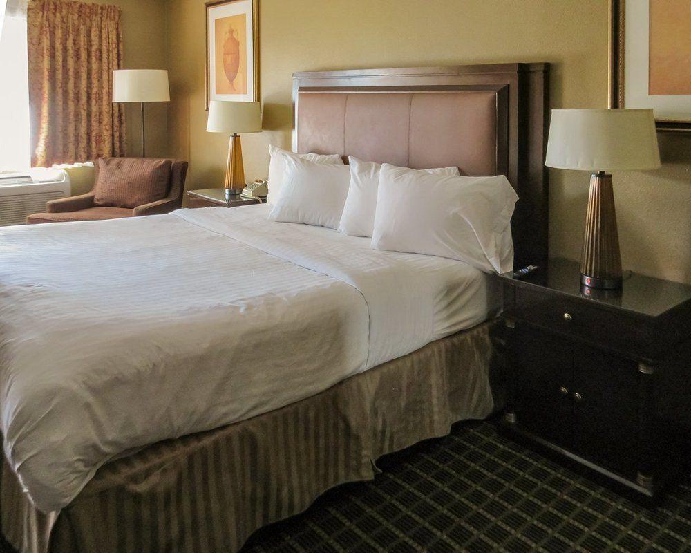 Quality Inn & Suites Westminster Seal Beach מראה חיצוני תמונה