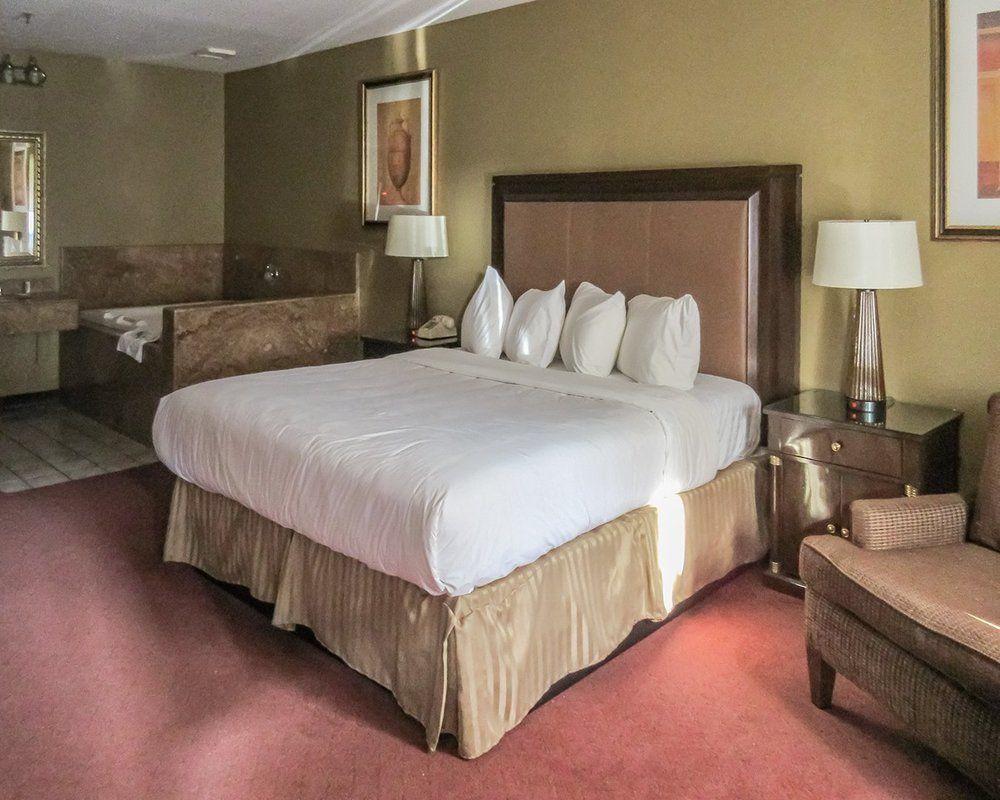 Quality Inn & Suites Westminster Seal Beach מראה חיצוני תמונה