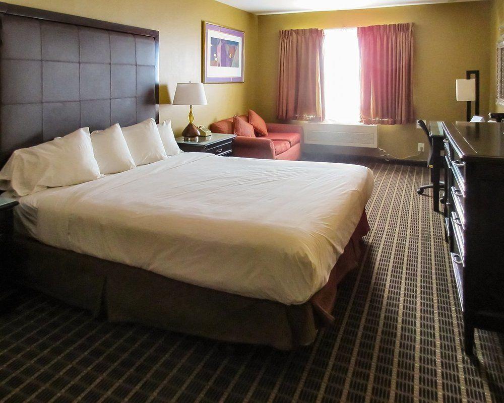 Quality Inn & Suites Westminster Seal Beach מראה חיצוני תמונה